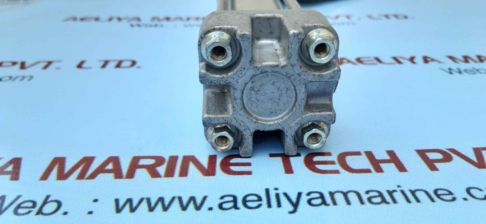 Mecman 167/32/120 wiper cylinder