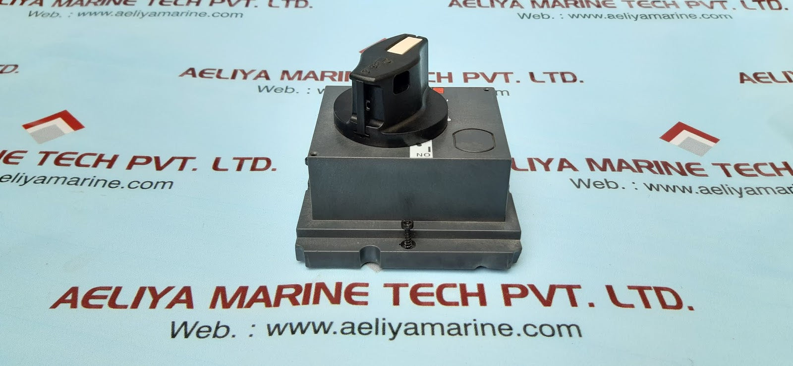 Circuit breaker accessory