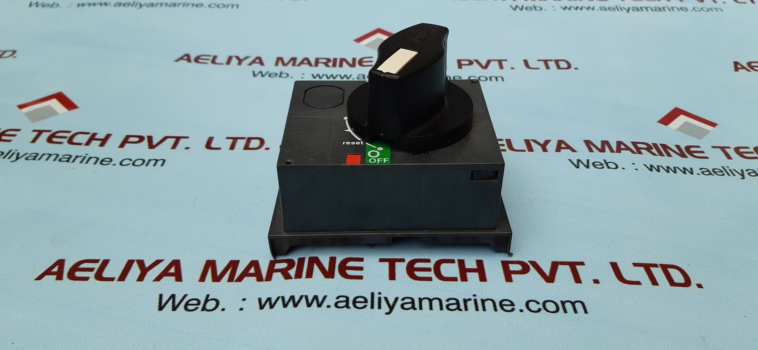Circuit breaker accessory