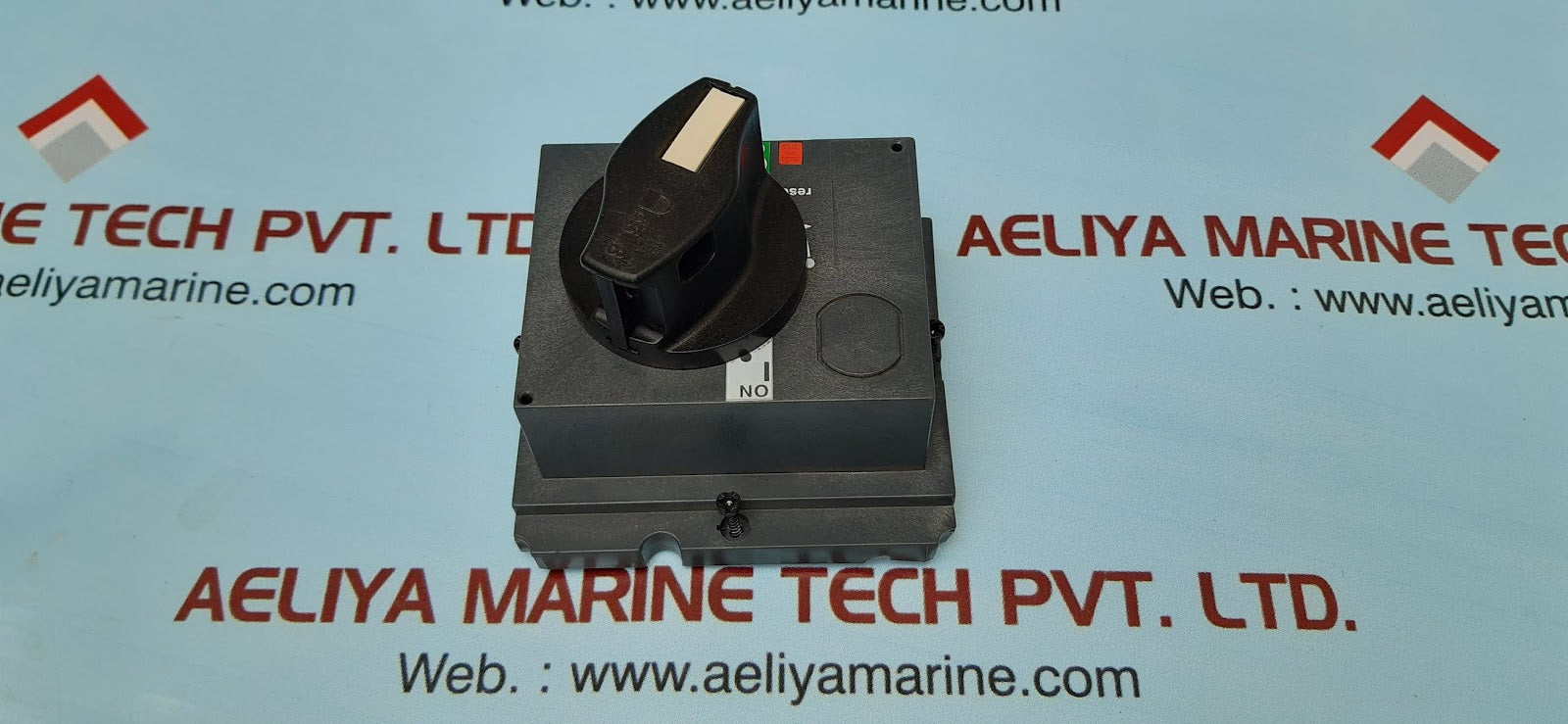 Circuit breaker accessory