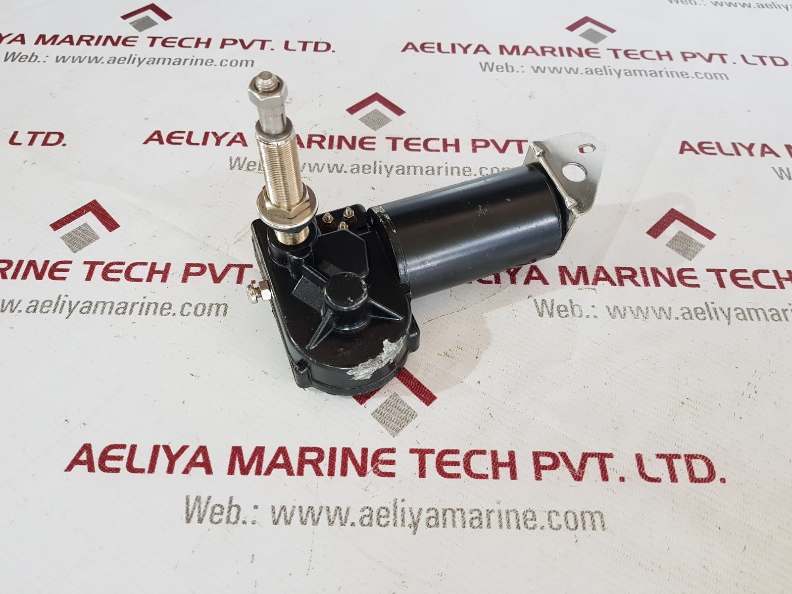 Tmc dc-12v 83 degree marine wiper