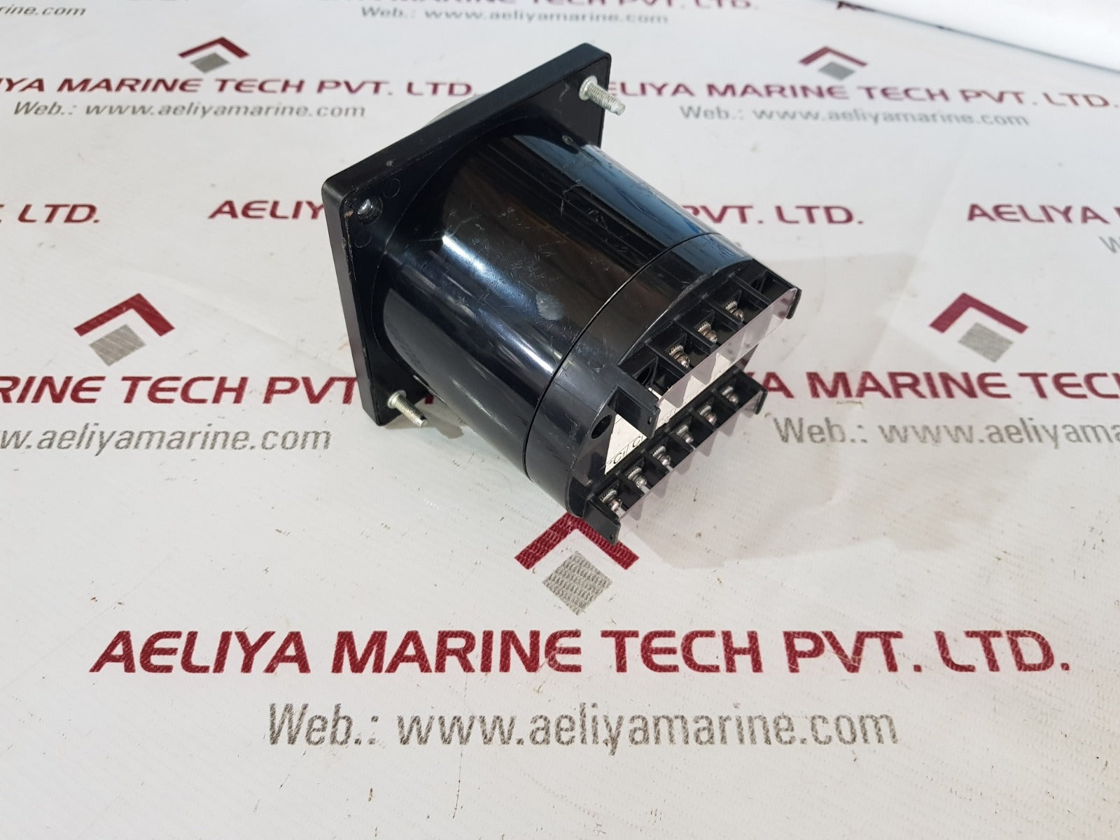 Mitsubishi lp-110nvar frequency meter used