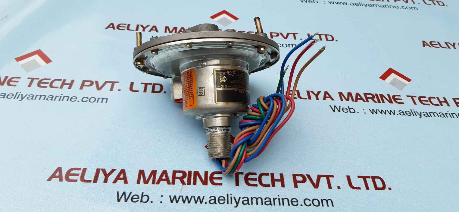 Custom control sensors 675de1 pressure switch