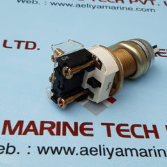 ALLEN-BRADLEY 800HHP2KB6AXXX SELECTOR SWITCH SER D