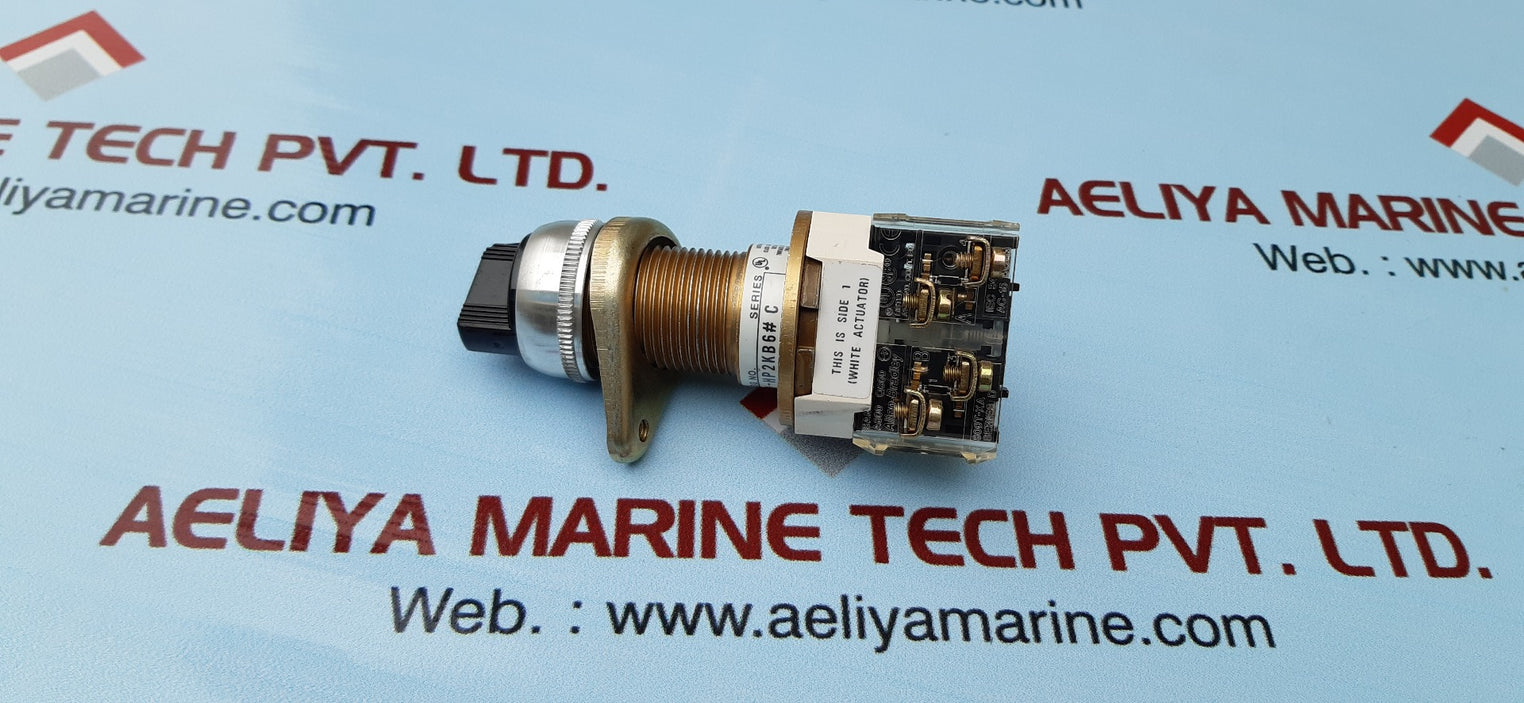 ALLEN-BRADLEY 800HHP2KB6AXXX SELECTOR SWITCH SER D