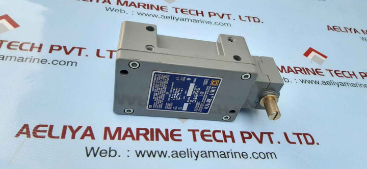 Square D class 9007 heavy duty limit switch series B