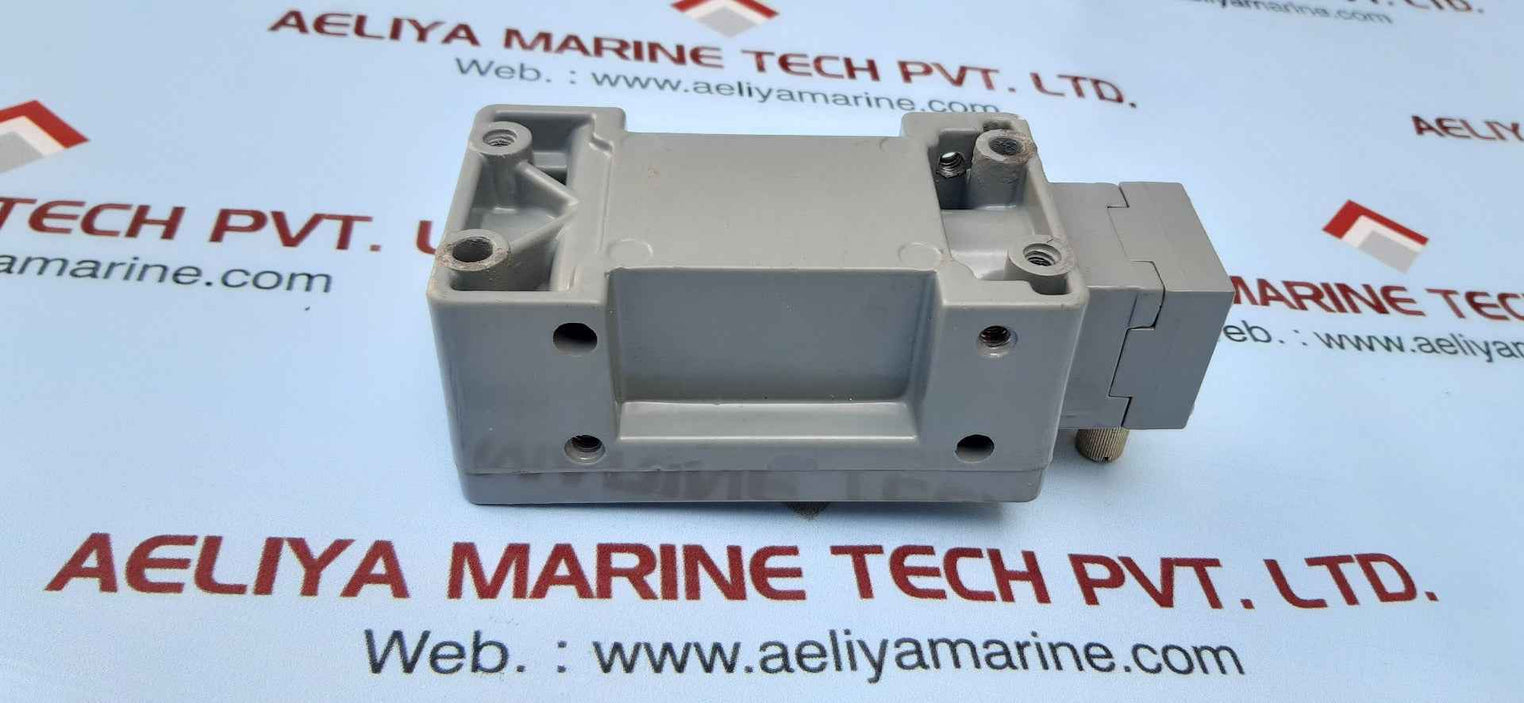 Square D class 9007 heavy duty limit switch series B