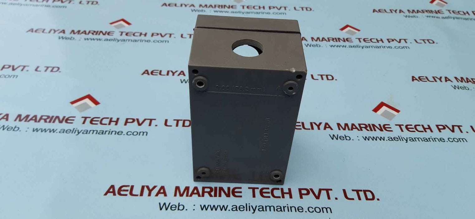 Allen-bradley 800r-2hz4r ser b hole pushbutton enclosure