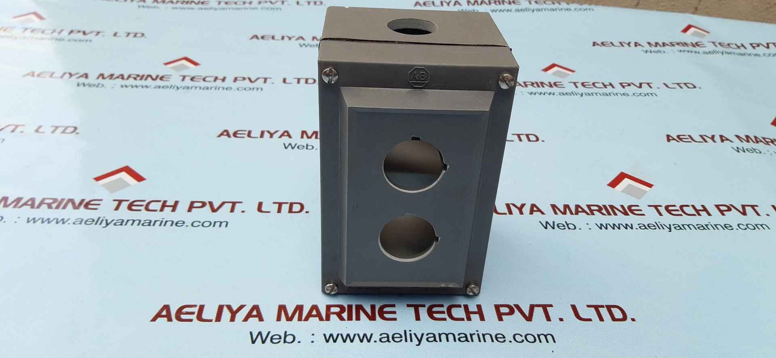 Allen-bradley 800r-2hz4r ser b hole pushbutton enclosure