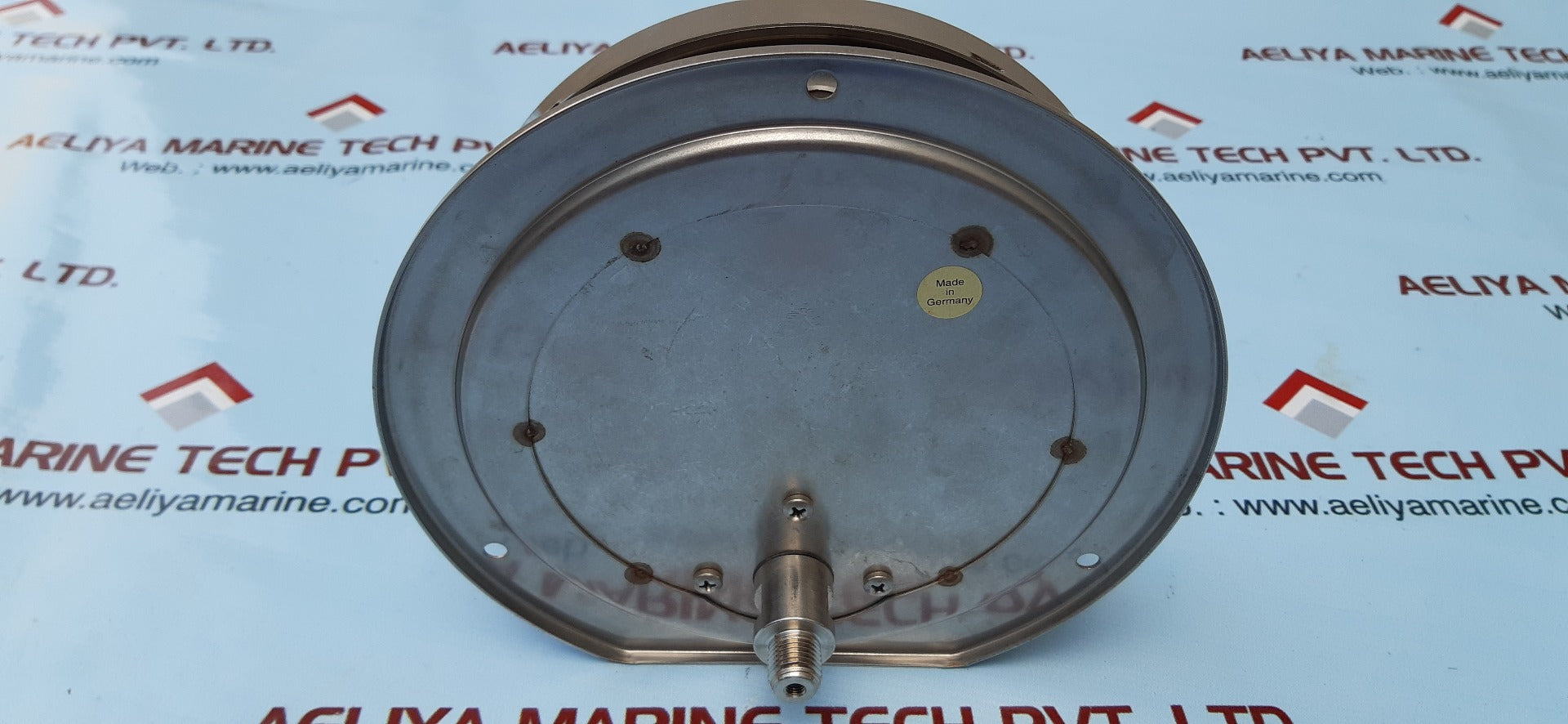 Mc daniel controls pressure gauge 0-3000 psi