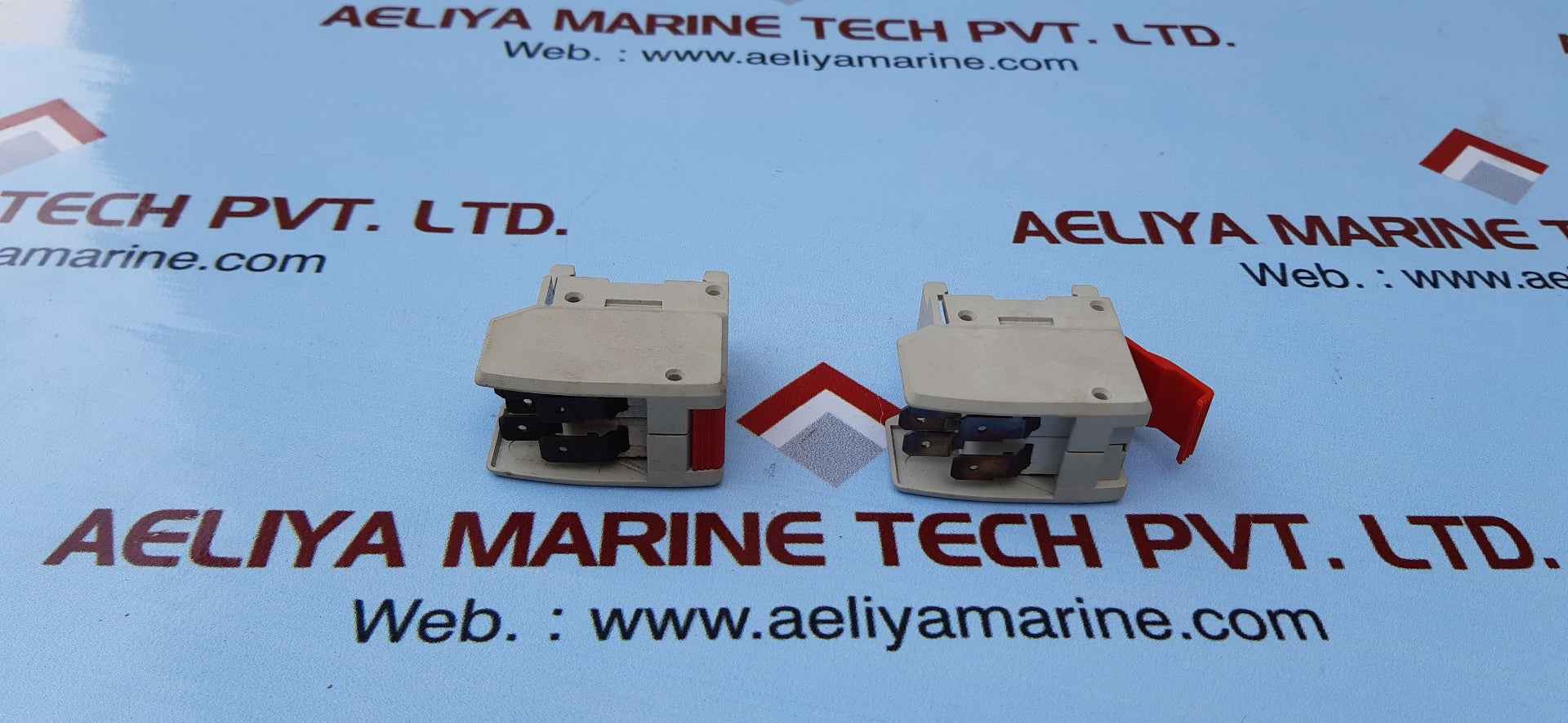 Ferraz shawmut mc 3e 1-9n bs microswitch f310022c