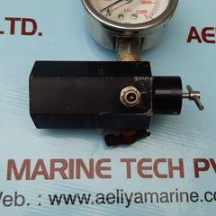 Pressure gauge 0-5000 psi glycerin 304ss case 316sstube & socket
