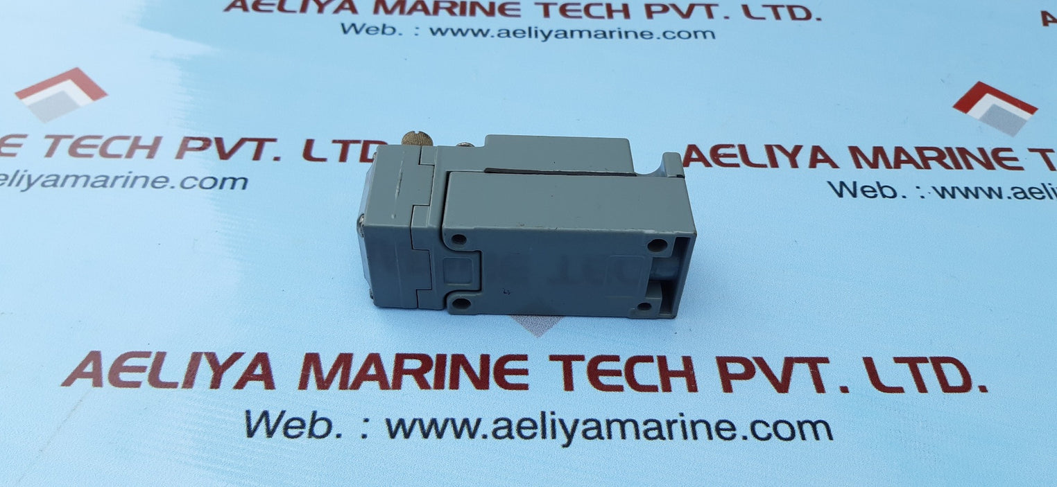 Square d class 9007 6p series a limit switch