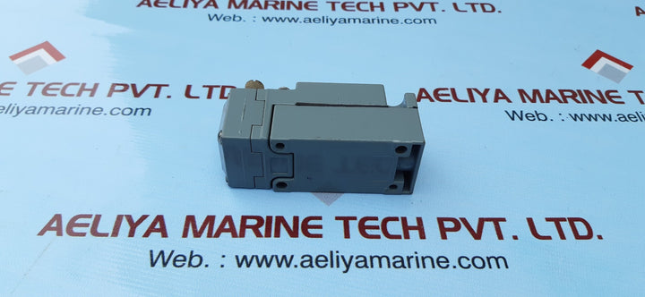 Square d class 9007 6p series a limit switch