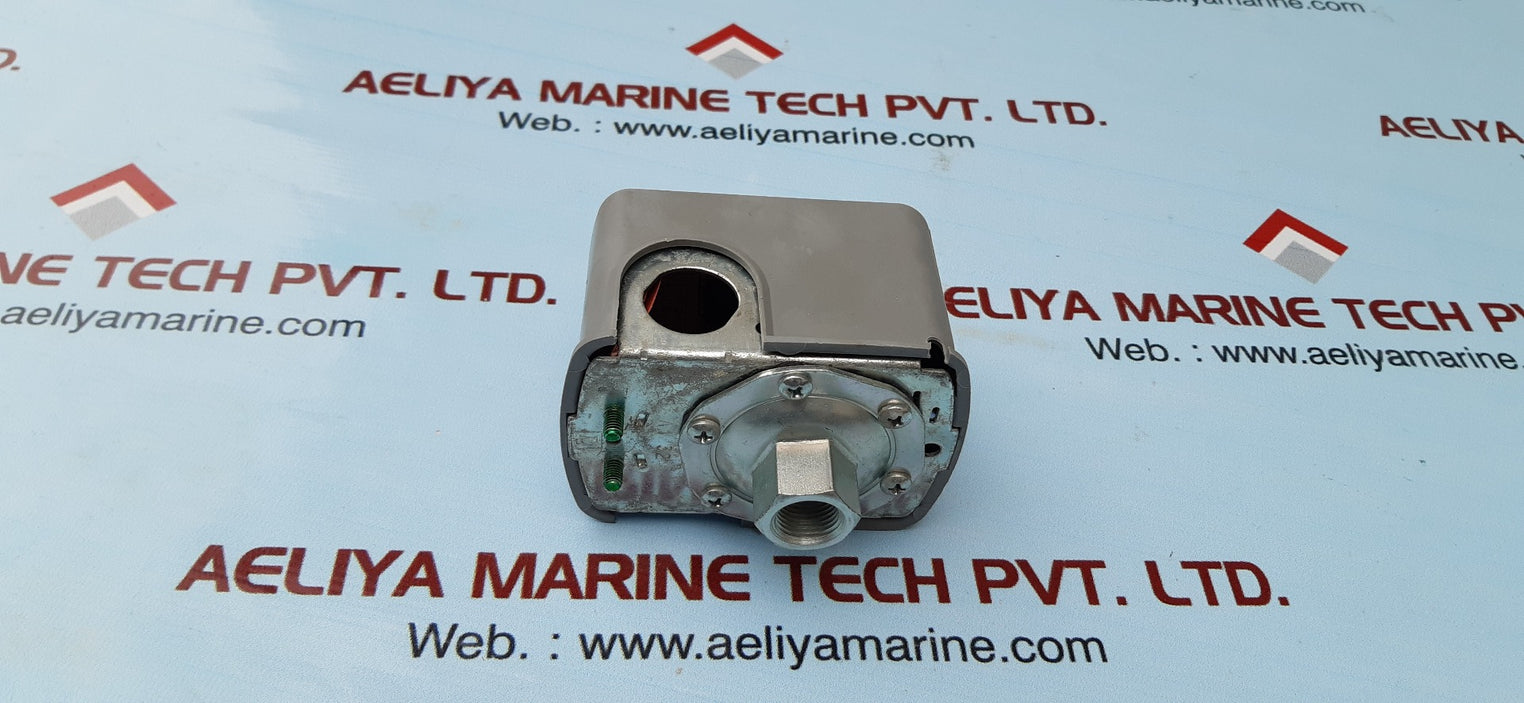 Square d fyg3 9013fyg3j20 pressure switch