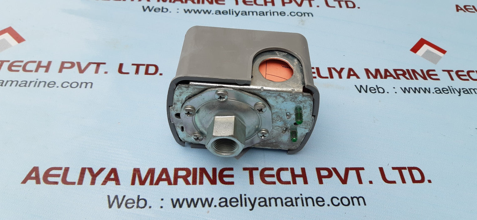 Square d fyg3 9013fyg3j20 pressure switch