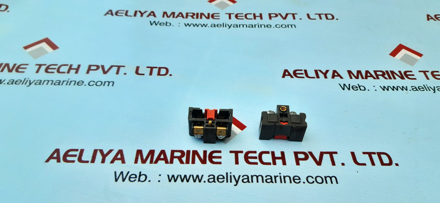 Lot of 6x Idec bs001e contact block