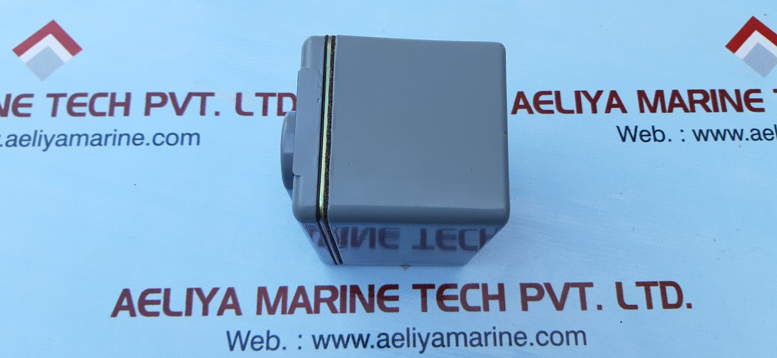 Square D class 9001 bw240 control station series a