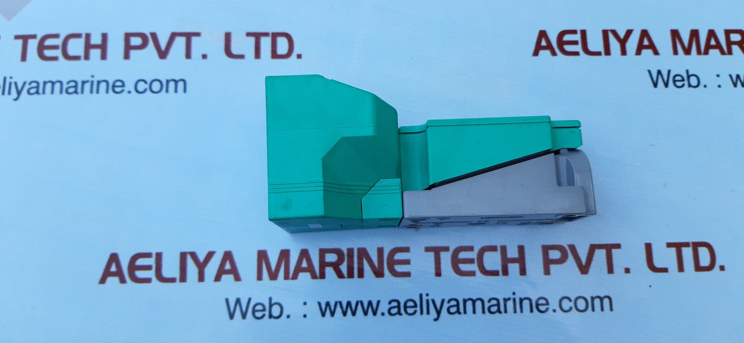 Pepperl+fuchs nj40+u4+n proximity sensor switch 106693