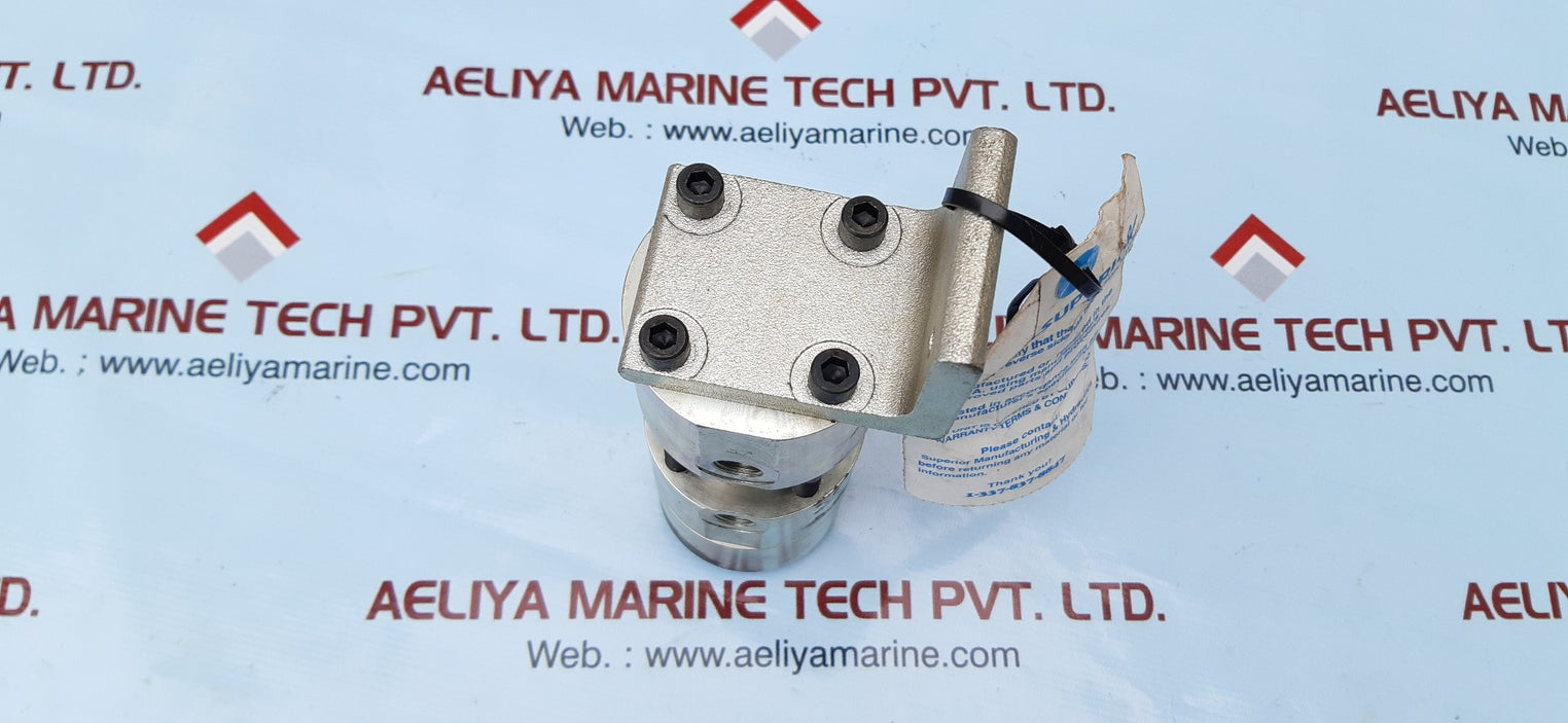 Integrated hydraulics 1t162w6s pressure intensifier