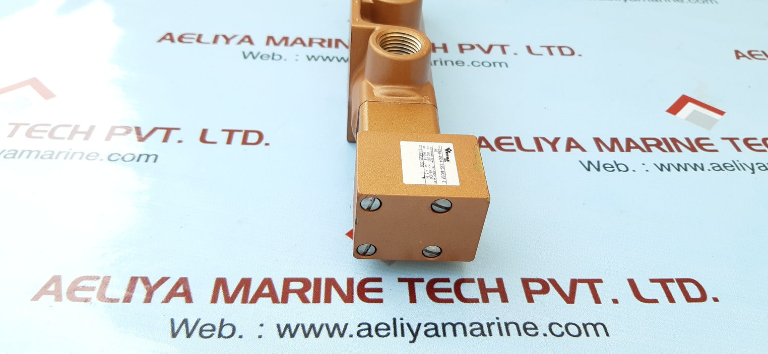 Versa vaa-4504-135-4003p-eh6 pneumatic directional valve