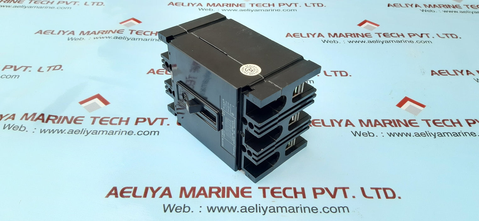 Westinghouse fb3025 600vac 25a 3pole 40'c circuit breaker