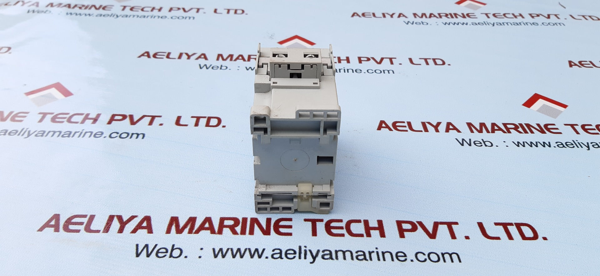 Allen-bradley 700-cf220d control relay series a 700-cf220