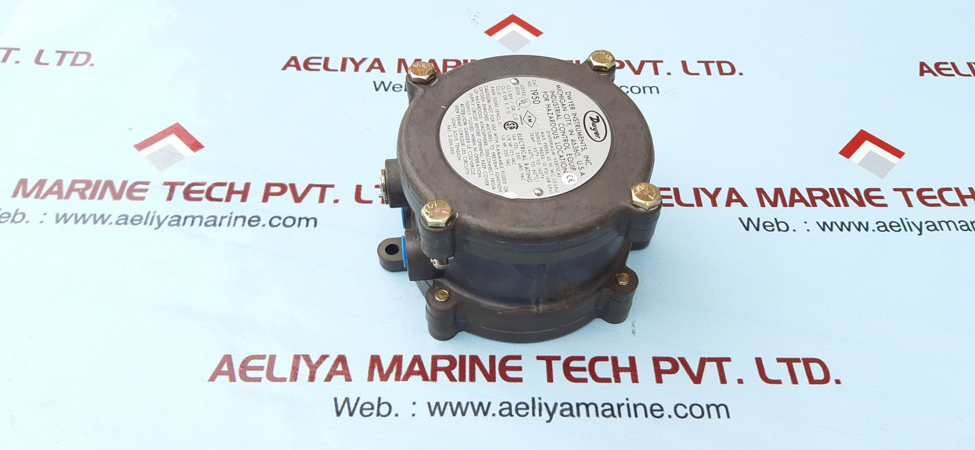 Dwyer 1950 00-2f explosion-proof differential pressure switch