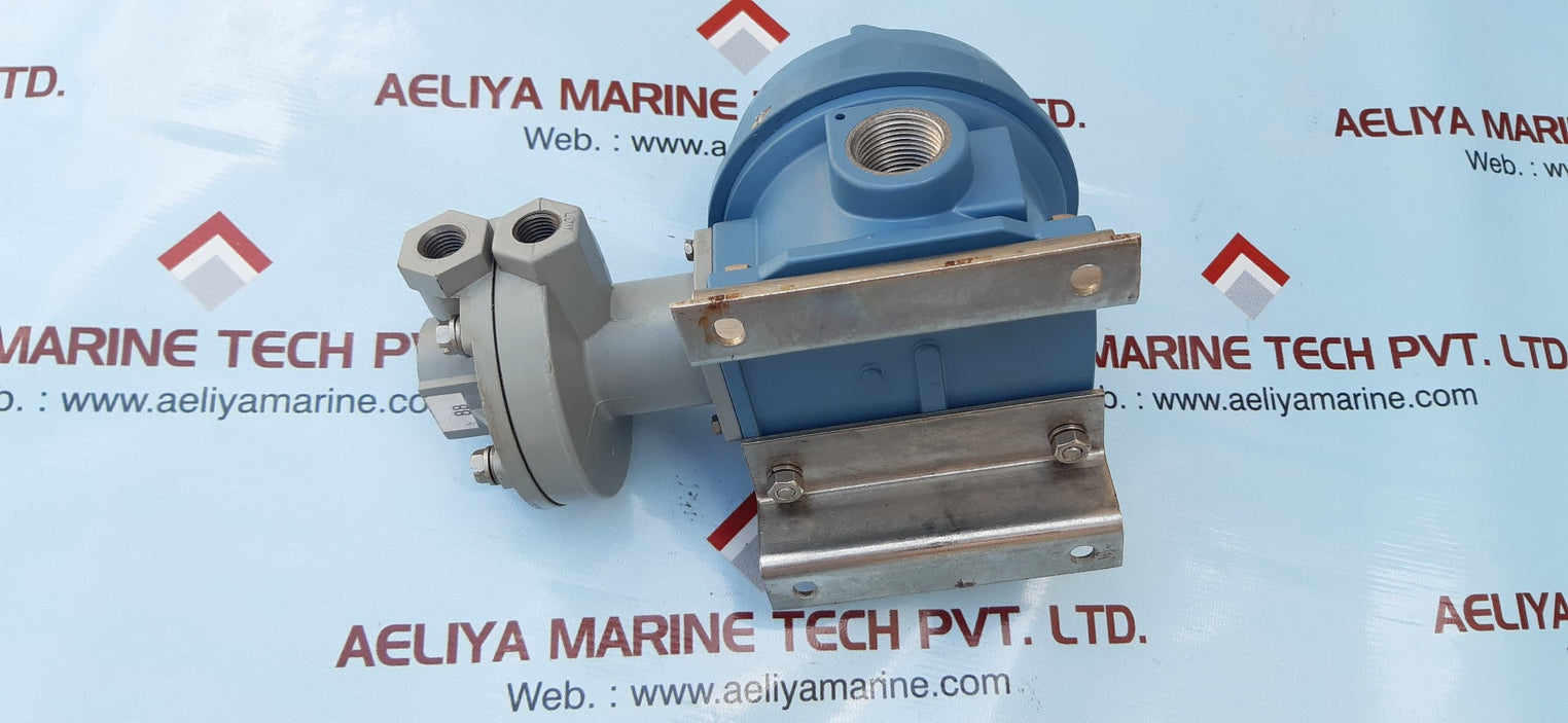 Ue j120k-15641 explosion proof differential pressure switch