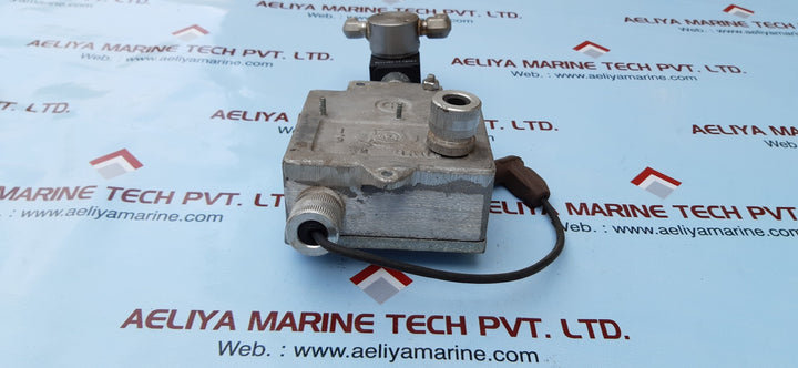 Parker 71215sn2mn00n0c111c1 solenoid valve kit 10w 150psi