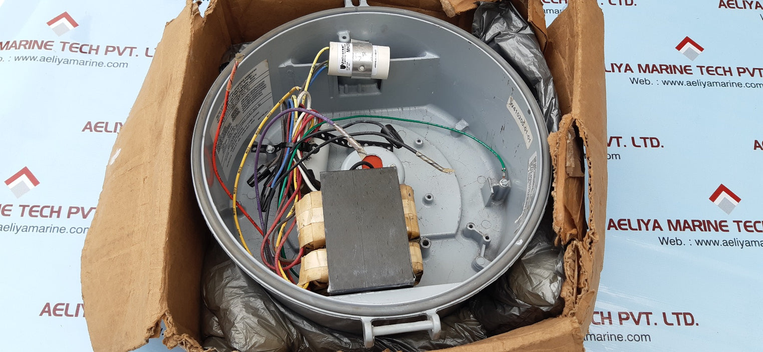 Appleton mercmaster III kpb175pmt 175w ballast body light