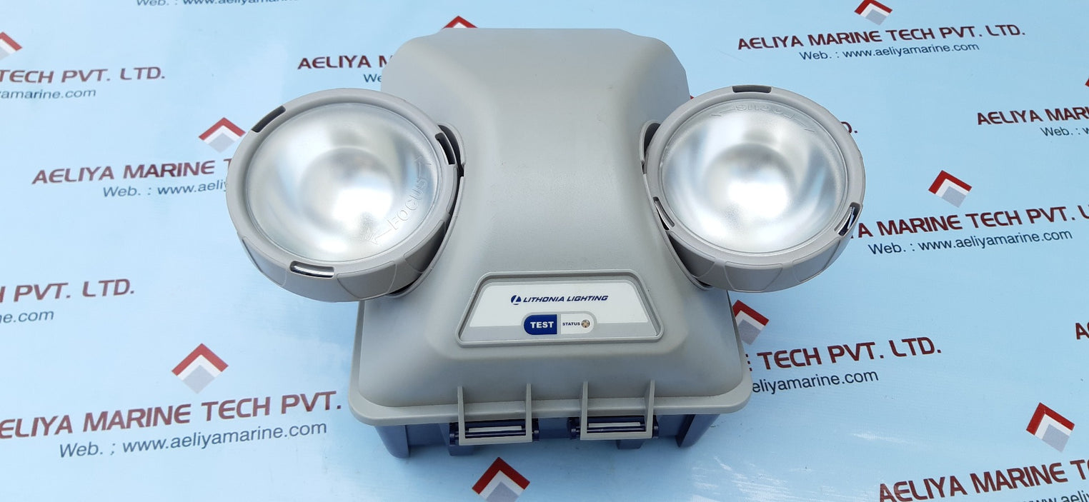 Lithonia lighting twin head dusk to dawn adjustable outdoor integrated led flood light