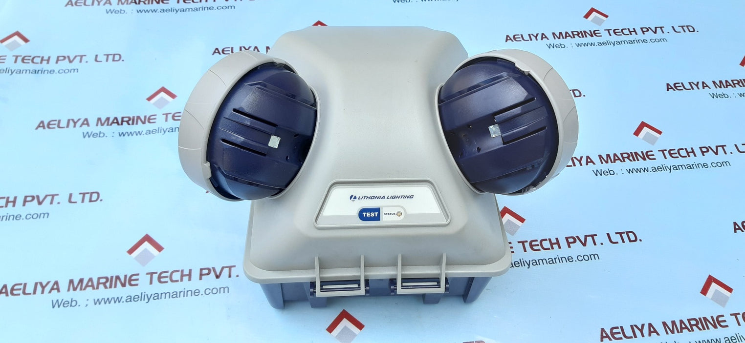 Lithonia lighting twin head dusk to dawn adjustable outdoor integrated led flood light