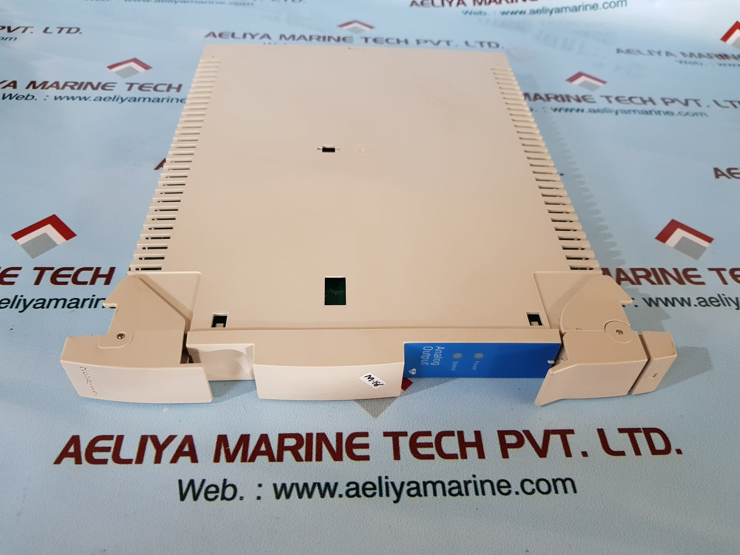 Honeywell 51309152-175 analog output module