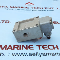 Smc vm8 pneumatic valve body