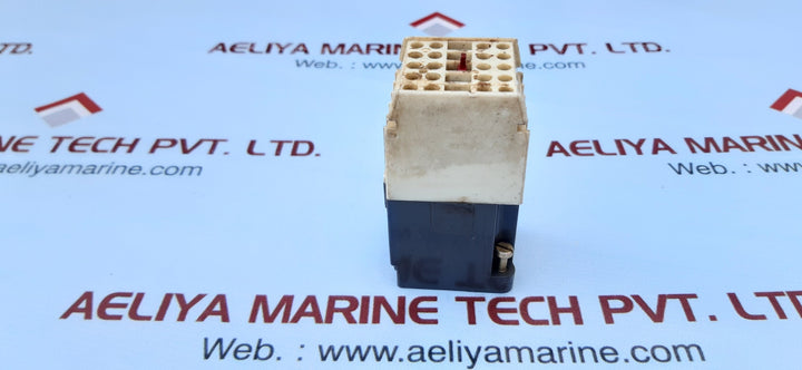Telemecanique IEC255-1 relay