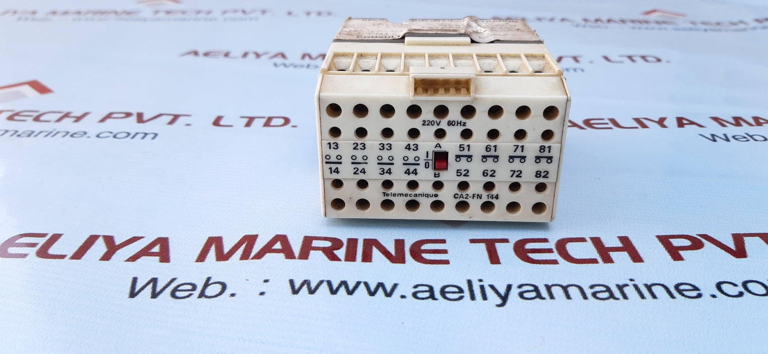 Telemecanique ca2-fn 144 relay 220v 60hz
