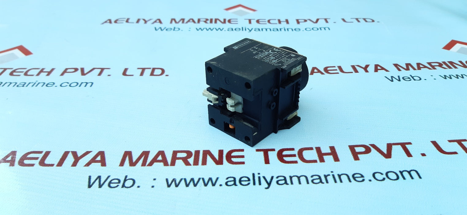 Telemecanique la2 dt4 timer delay block