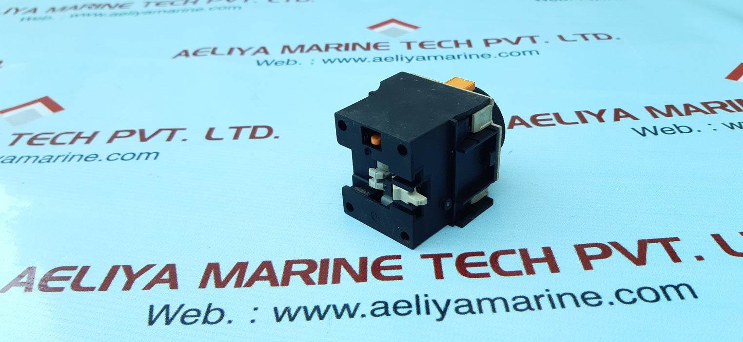 Telemecanique la2 dt4 timer delay block