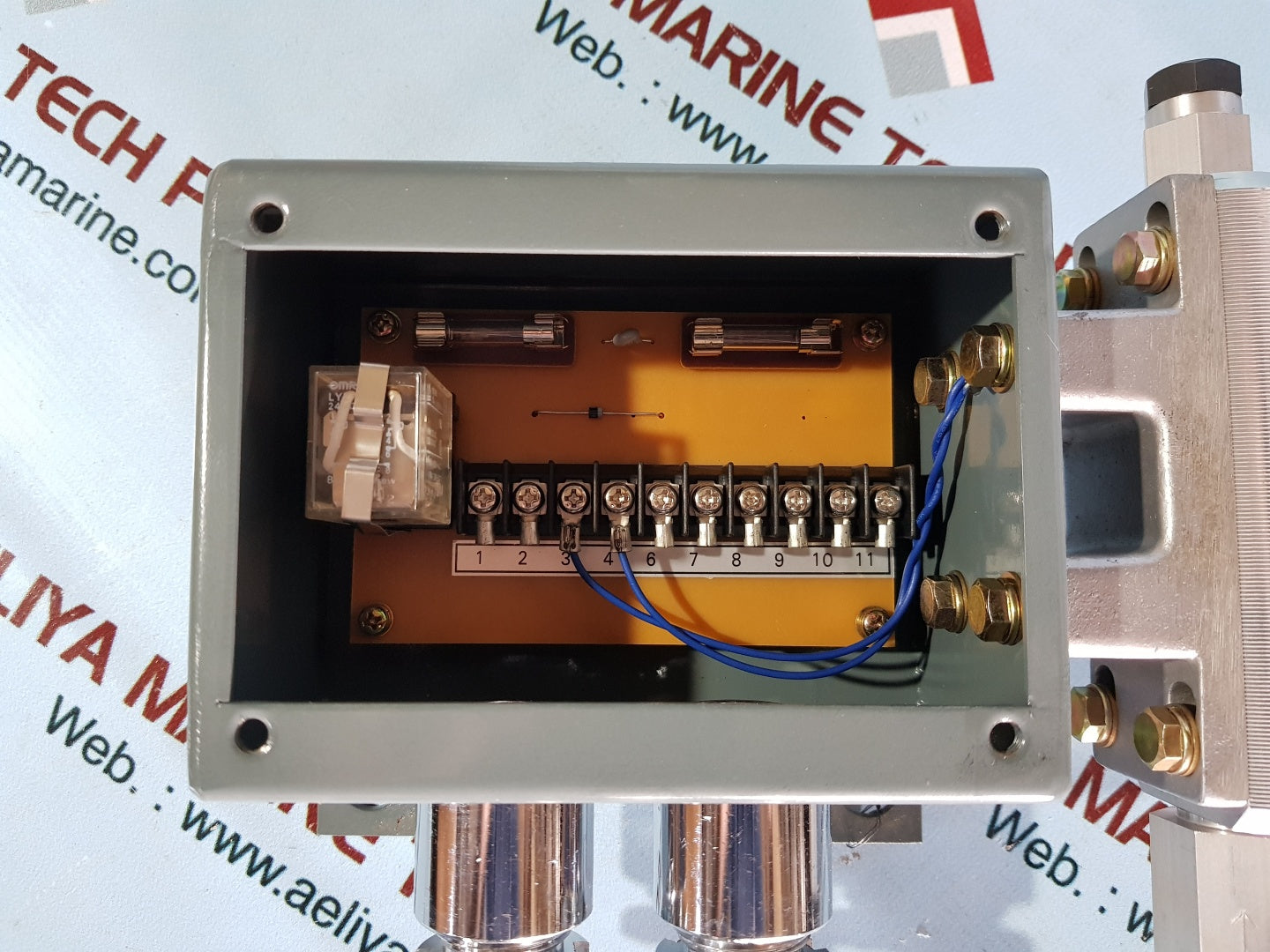 Shimadzu fa-4a-mm5d flow alarm fa-4a-m2