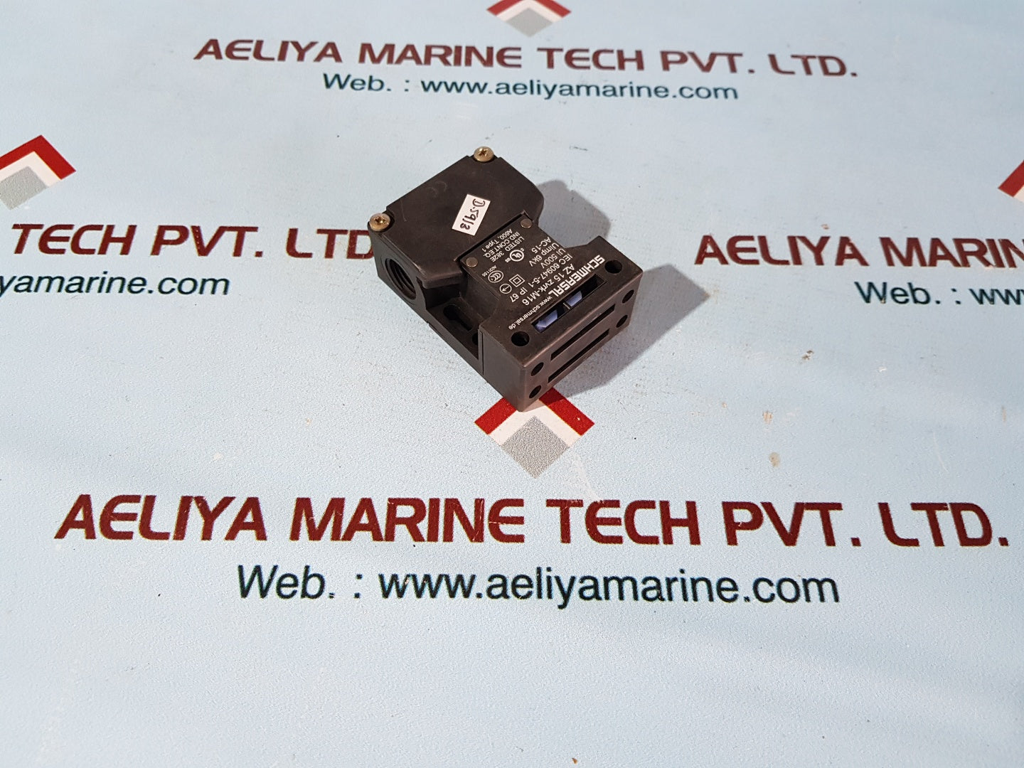 Schmersal az 15 zvrk-m16 interlock safety switch