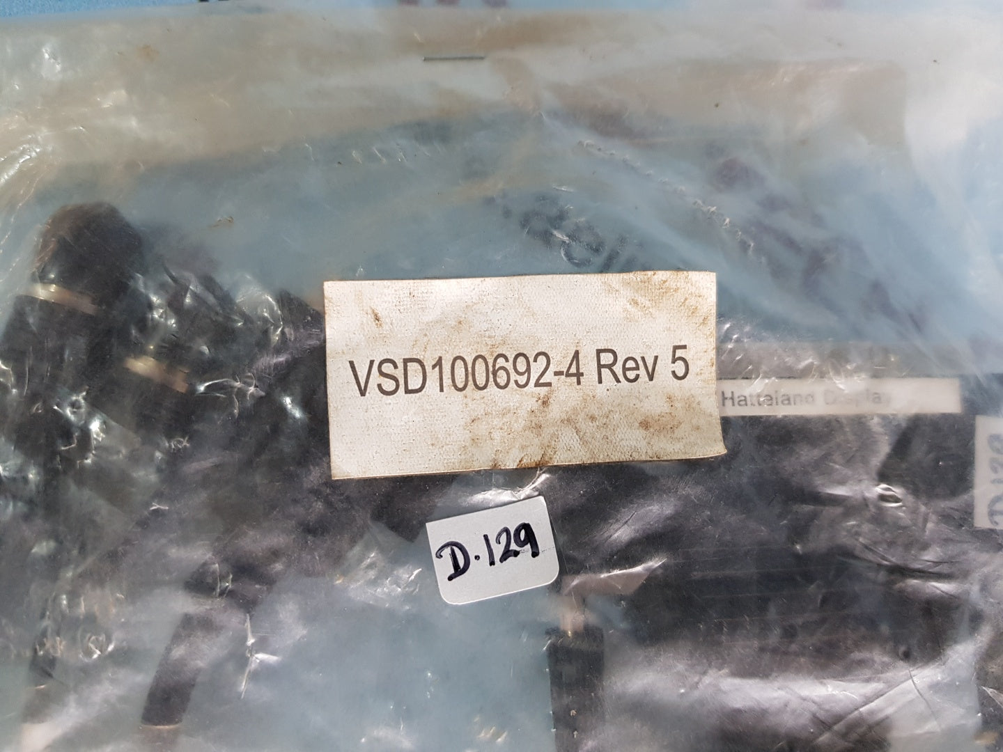Hatteland display vsd100692-4 rev 5 multi-functional cable