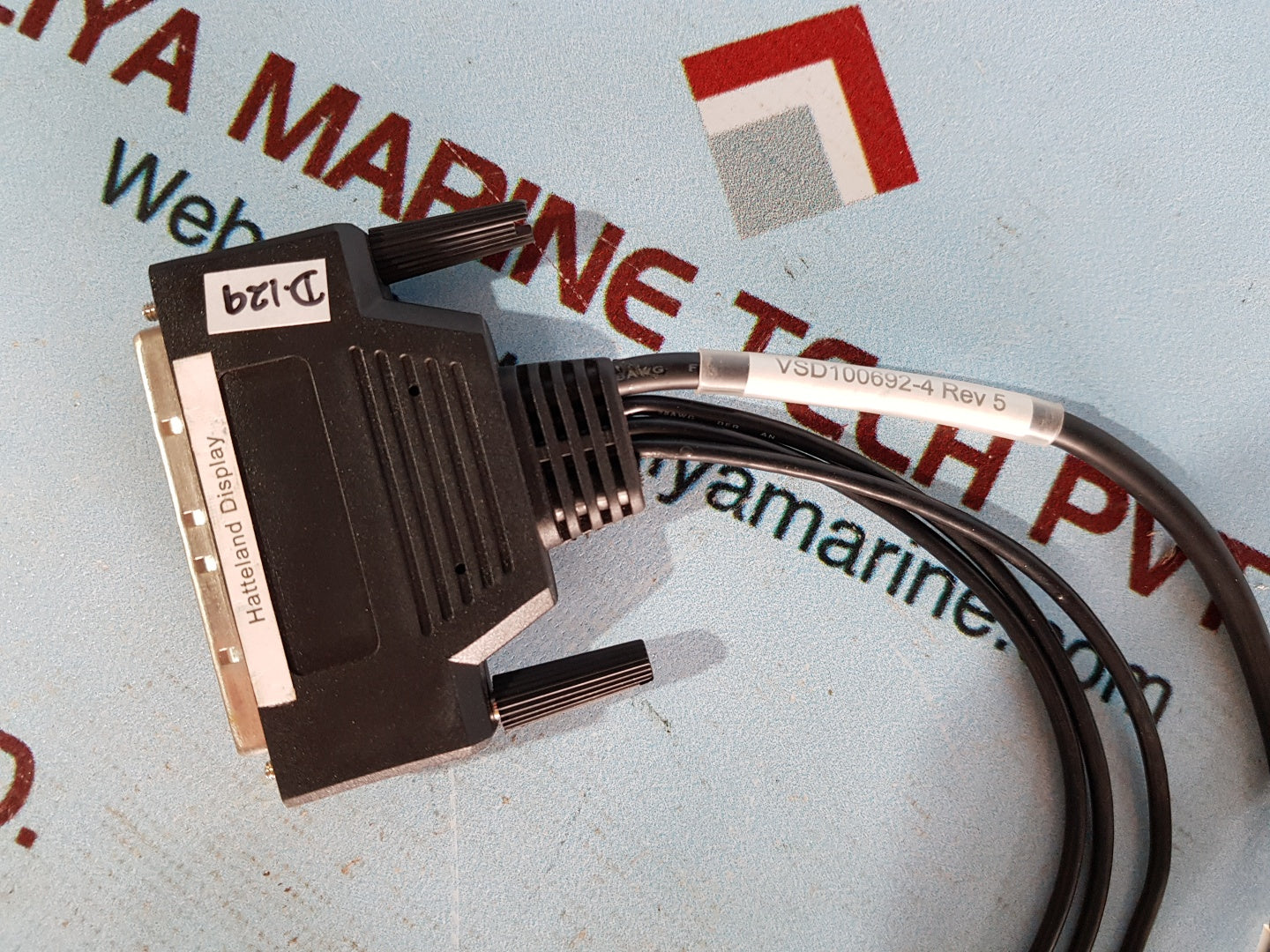 Hatteland display vsd100692-4 rev 5 multi-functional cable