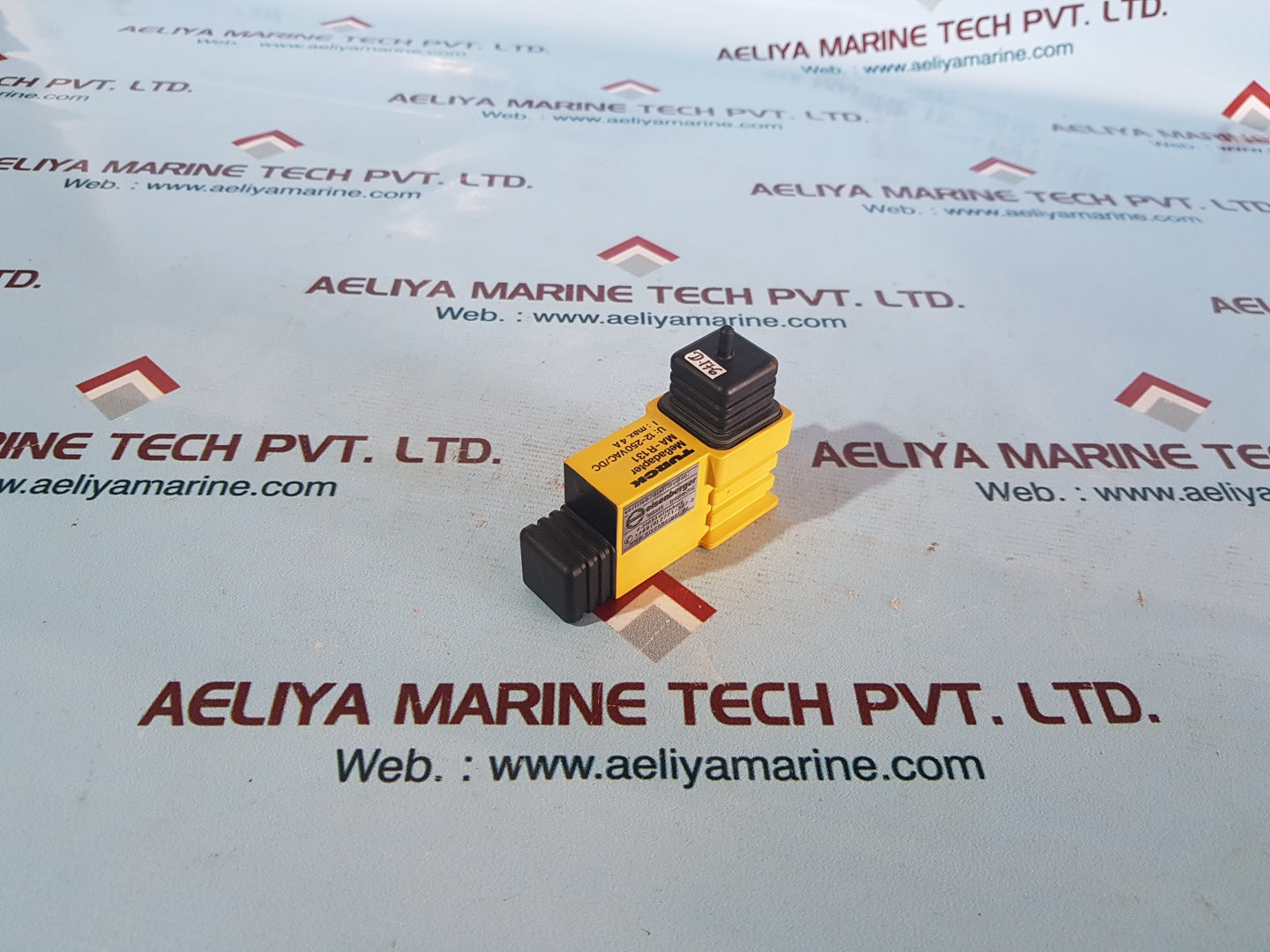 Turck ma-r131 proximity sensor 12-250vac/dc 4a