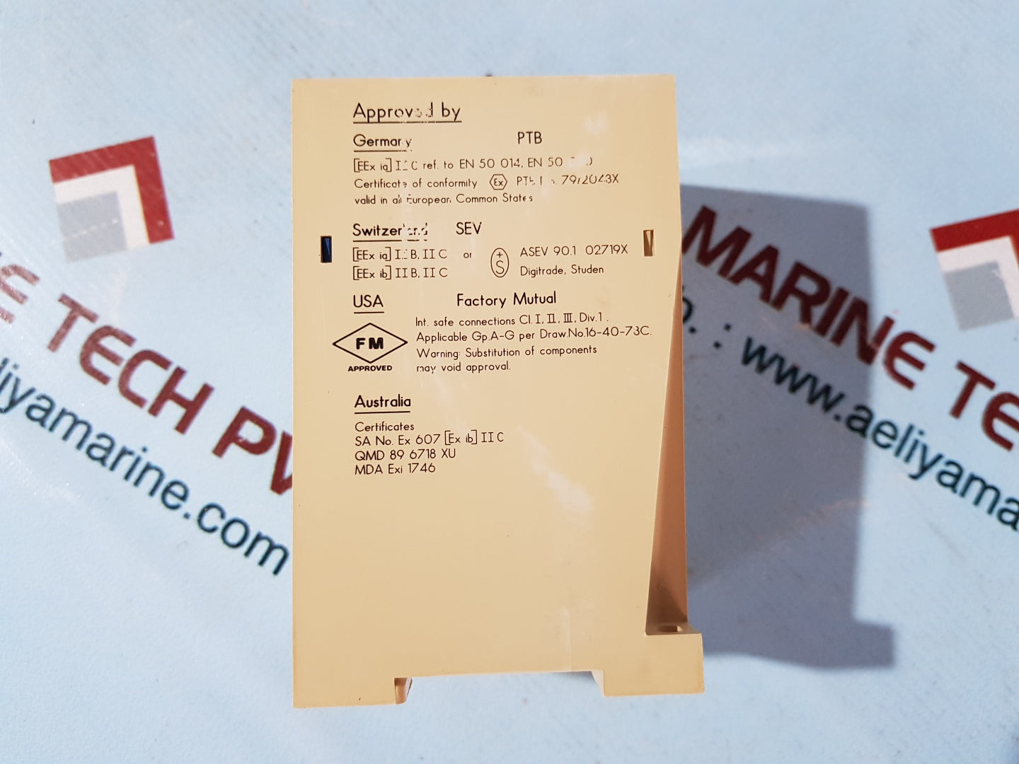 Pepperl+Fuchs We77/Ex2 Isolator Safety Relay Switch 01669S