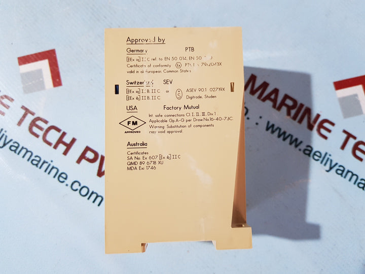 Pepperl+Fuchs We77/Ex2 Isolator Safety Relay Switch 01669S