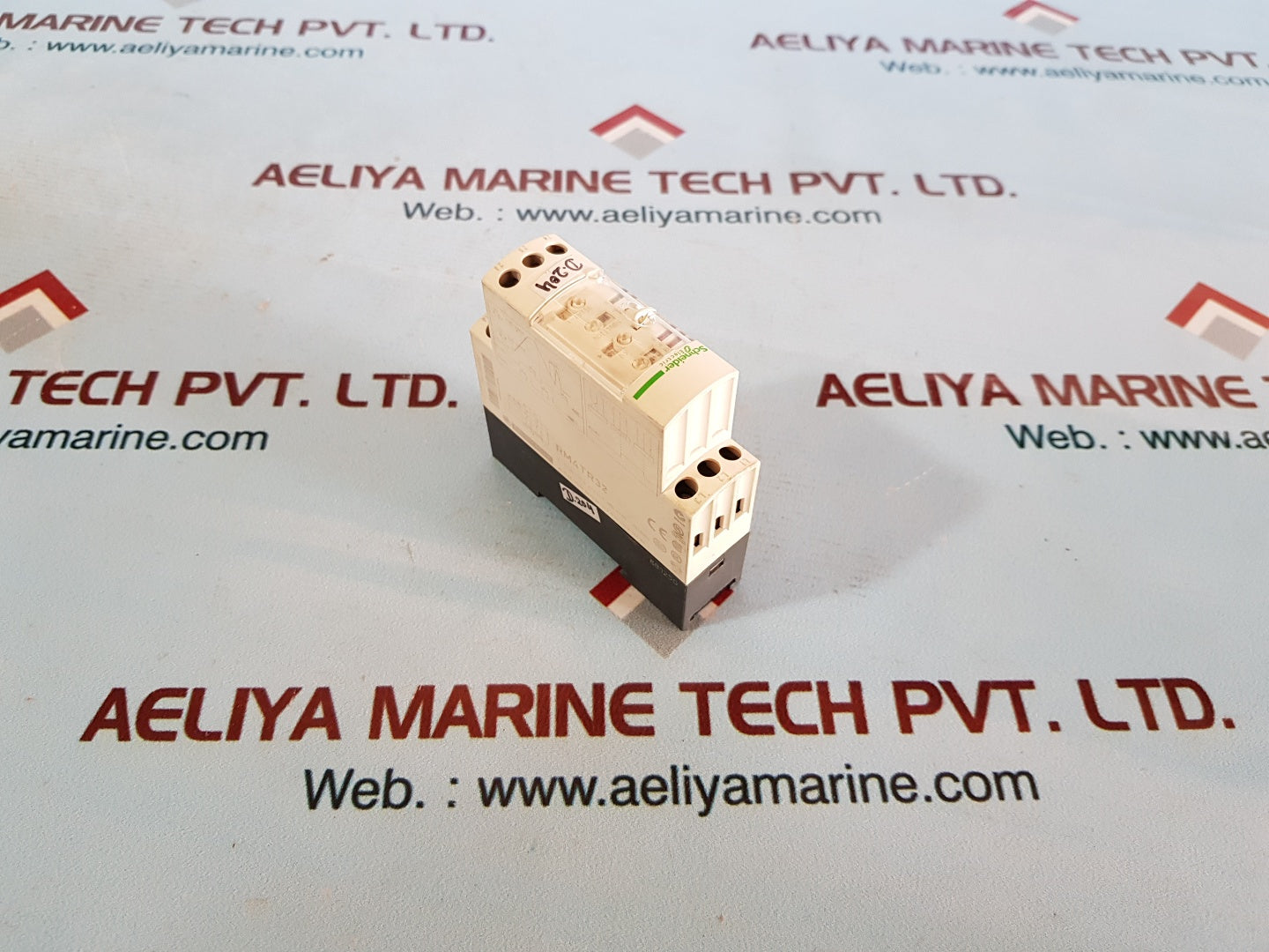 Schneider Telemecanique rm4tr32 relay