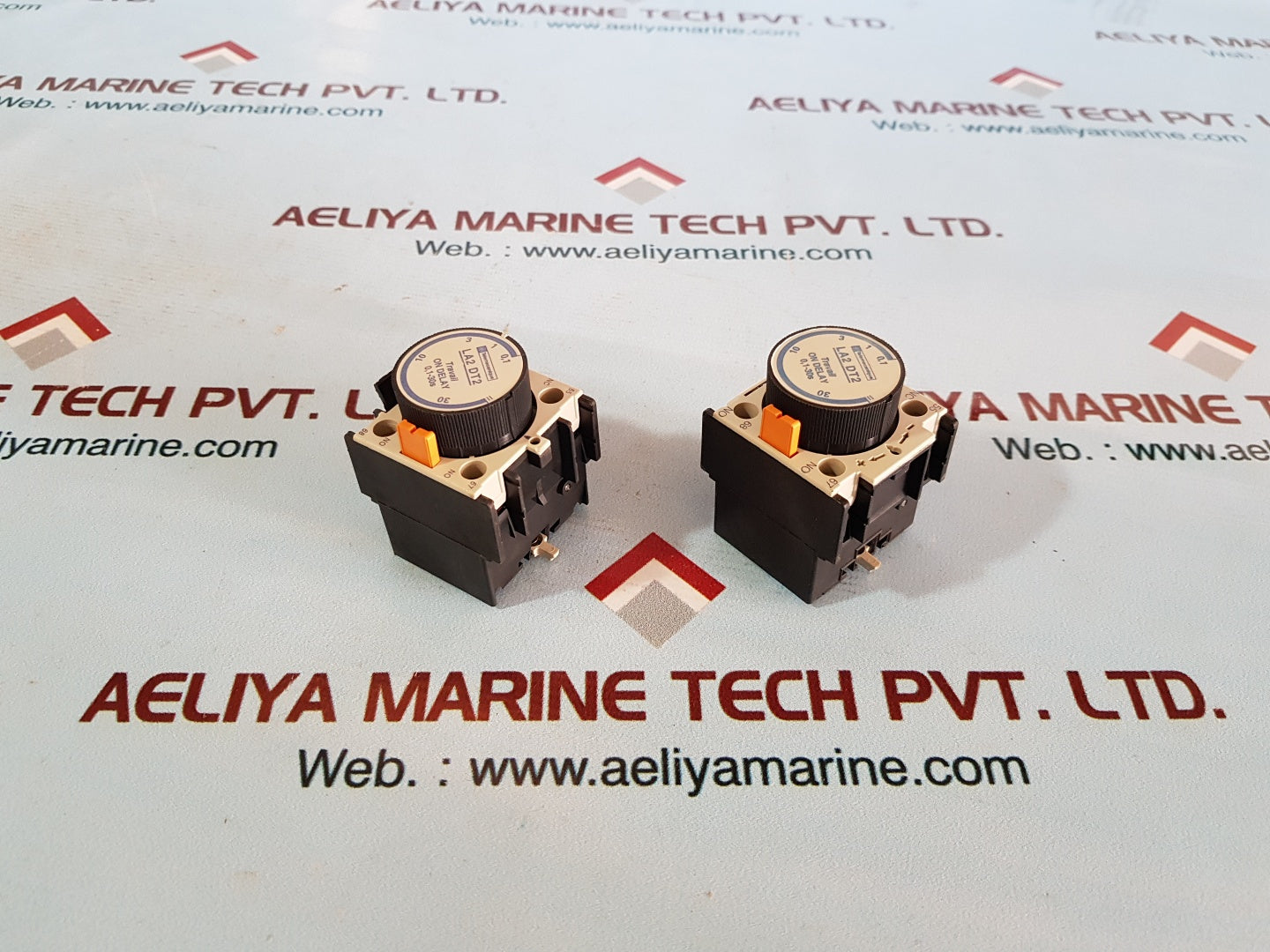 Telemecanique la2 dt2 time delay relay 0,1-30s
