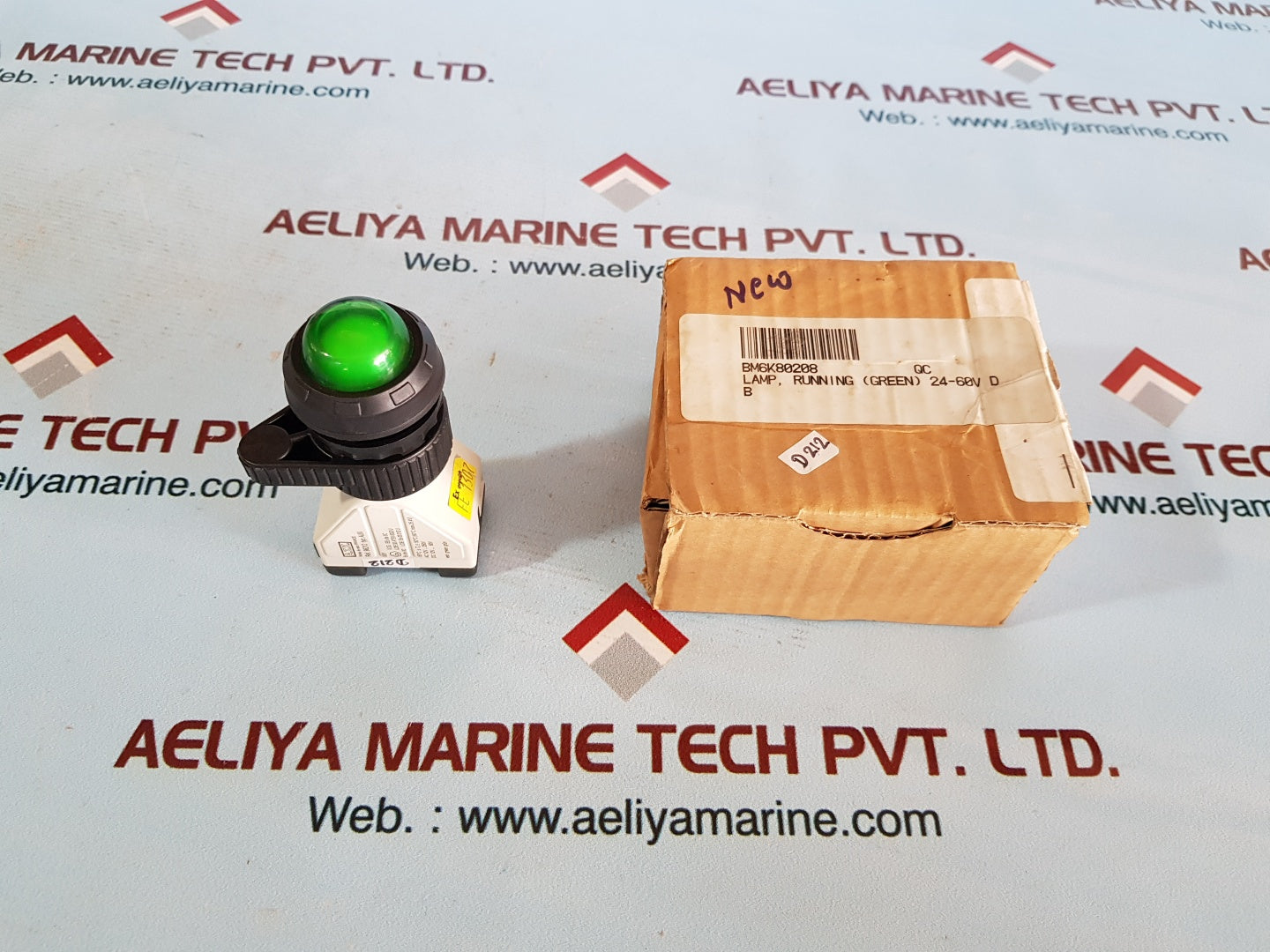 A.T.X 98212 type aux green lamp