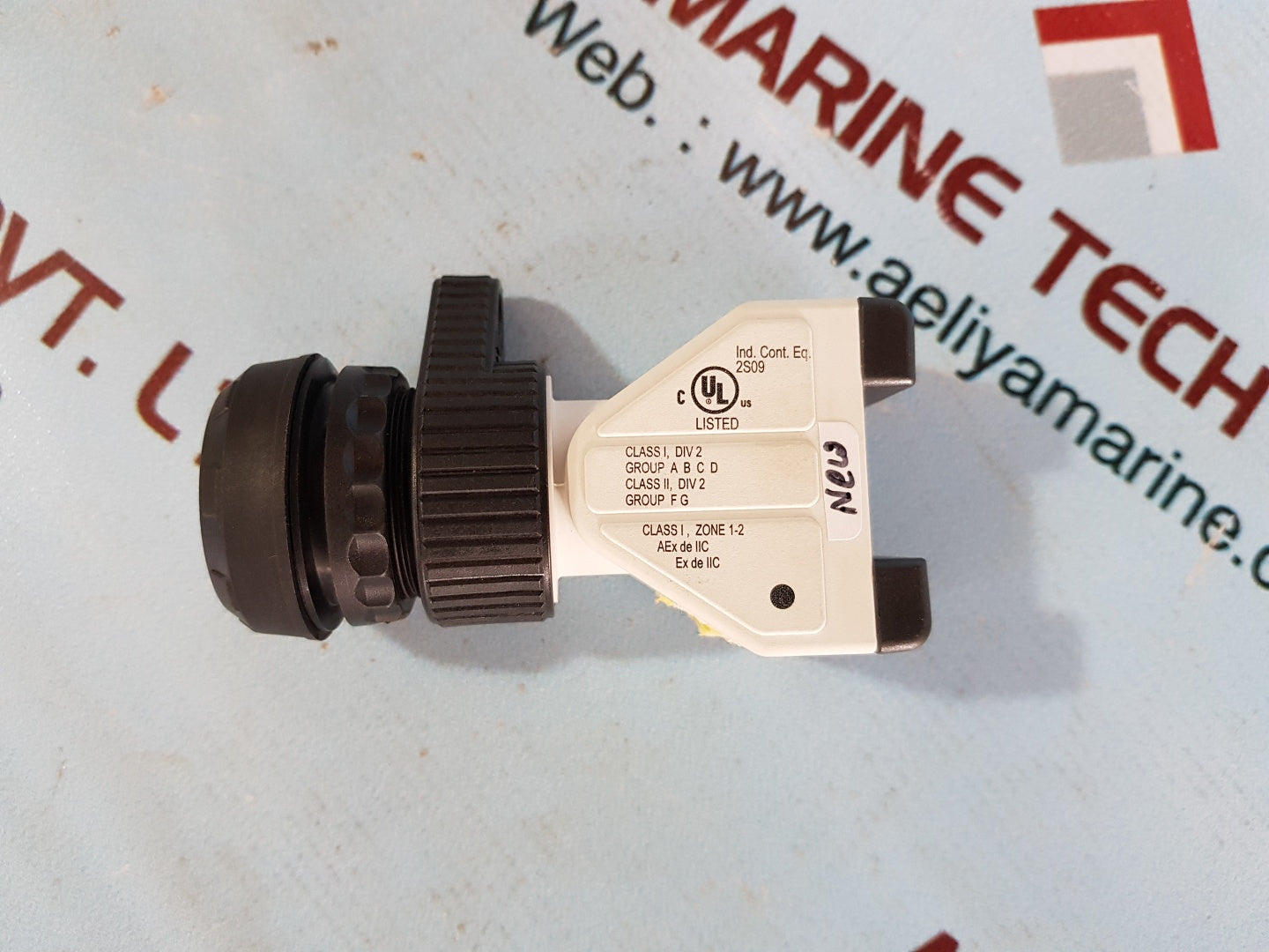 A.T.X. 98110 type aux